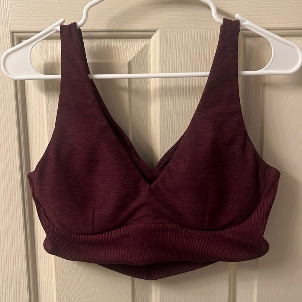 L Victoria’s Secret sport bra